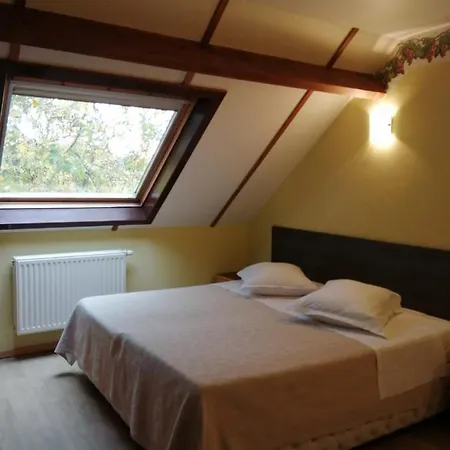 Hotel In Den Hoek Holsbeek